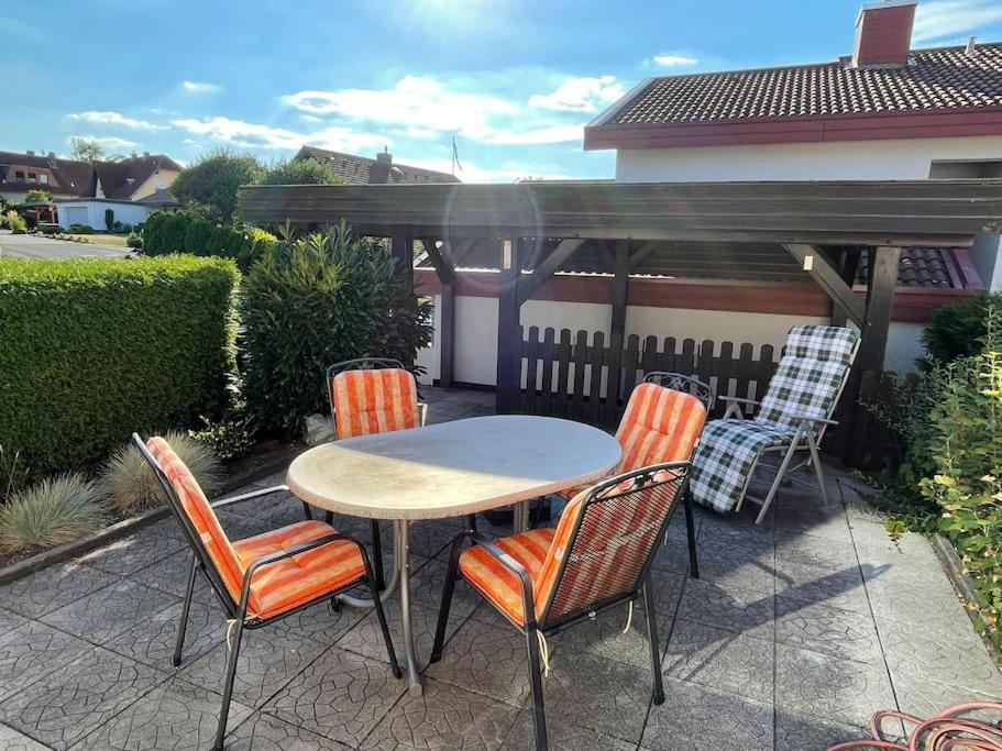 Ferienwohnung Leuchtbergblick Mit Terrasse Und Pkw Stellplatz Eschwege Dış mekan fotoğraf